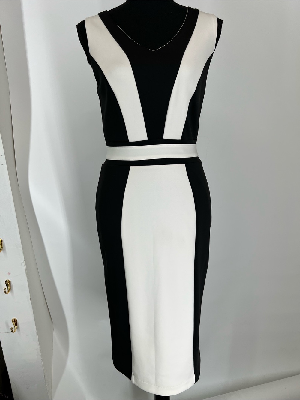 New York & Company Black and White Colorblock Midi Dress